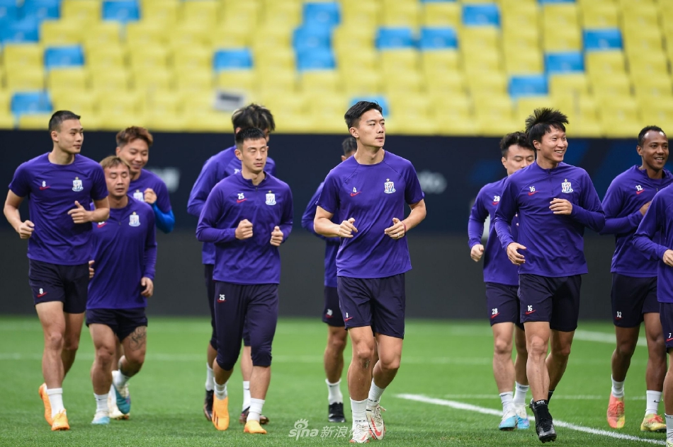 转会期上海申花备战欧篮联；状态回暖细节曝光；信心回归；心理建设被强调的简单介绍