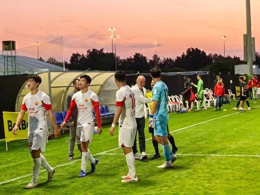 关于赛前上海海港状态回暖——亚冠节点到来；信心回归；临场指挥获称赞的信息